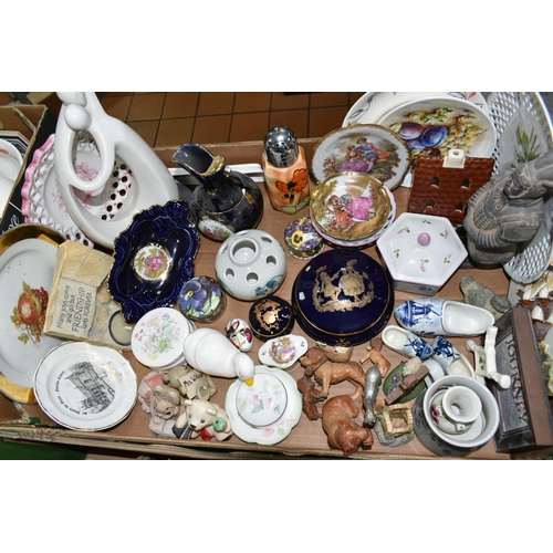 504 - FOUR BOXES AND LOOSE CERAMICS AND OTHER ORNAMENTS, to include a Paragon two part preserve dish paint... 