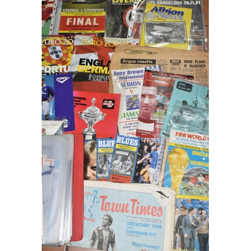 532 - ONE BOX OF FOOTBALL & THEATRE PROGRAMMES to include rare and interesting editions, domestic and Euro... 