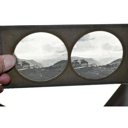 549 - A MAHOGANY AND BRASS R & J Beck Achromatic Stereoscope, Patent Mirror no. 2289 in a walnut case (in ... 