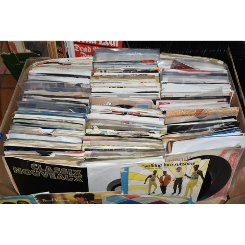 555 - FOUR BOXES OF SINGLES RECORDS CONTAINING APPROXIMATELY EIGHT HUNDRED CUT WITH LARGE CENTRE HOLES FOR... 