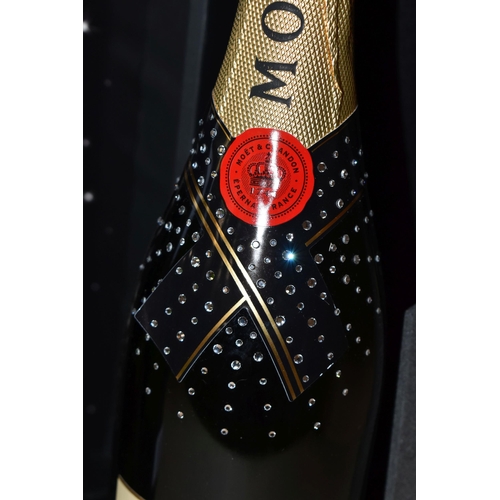 212 - CHAMPAGNE, Two Bottles of Champagne comprising one bottle of Moet & Chandon 'Be Fabulous' 12% vol. 7... 