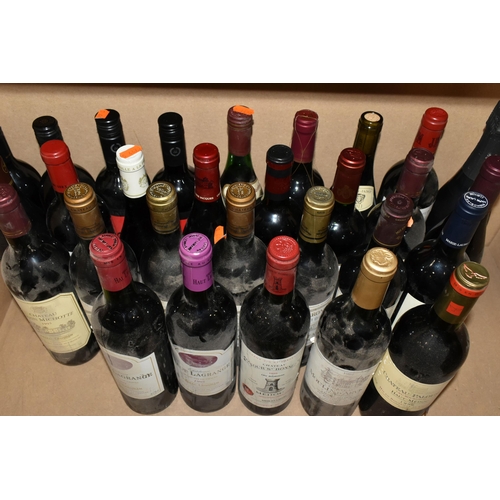 215 - WINE, Twenty-nine bottles of assorted wine comprising one bottle of CHATEAU TOUR ST. BONNET 1999 Cru... 