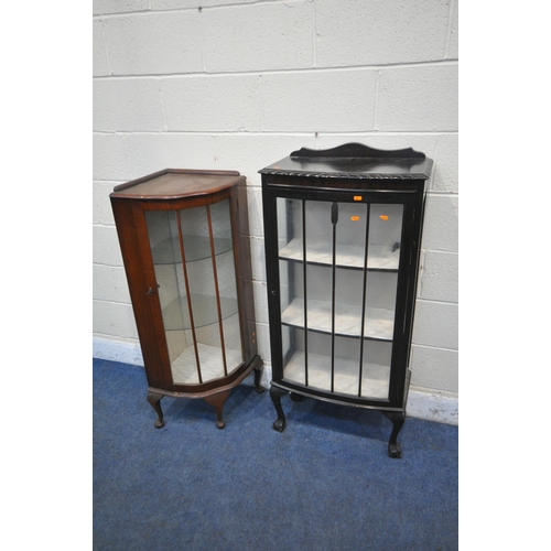 1232 - A 20TH CENTURY MAHOGANY DISPLAY CABINET, the single glazed door, enclosing two fixed shelves, on cab... 