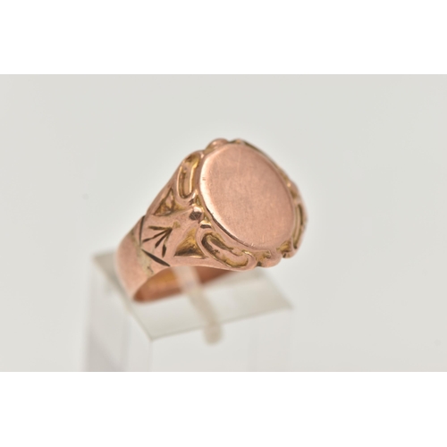 38 - A GENTLEMANS EARLY 20TH CENTURY 9CT YELLOW GOLD SIGNET RING, the plain polished oval shape panel, wi... 