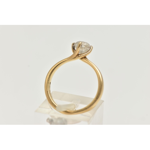 142 - A SINGLE STONE DIAMOND RING, round brilliant cut diamond, four prong set in a 18ct yellow gold twist... 