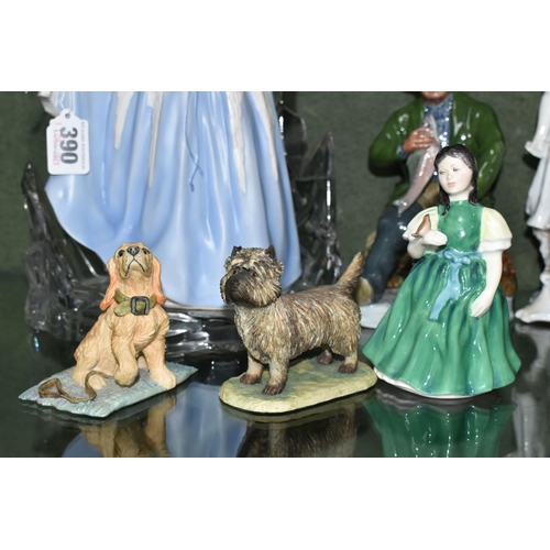 390 - A GROUP OF FIGURINES AND FIGURES OF DOGS, comprising The Franklin Mint/The House of Fabergé 'Princes... 