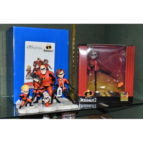 402 - TWO BOXED ENESCO DISNEY PIXAR 'INCREDIBLES 2' FIGURES, comprising 'Everyone is Special' A29295 figur... 