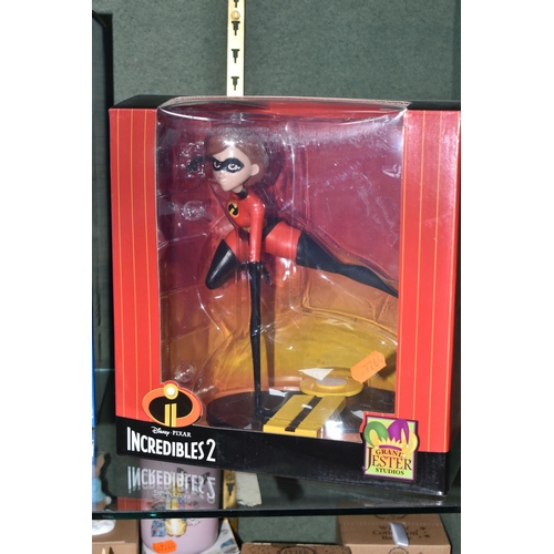 402 - TWO BOXED ENESCO DISNEY PIXAR 'INCREDIBLES 2' FIGURES, comprising 'Everyone is Special' A29295 figur... 