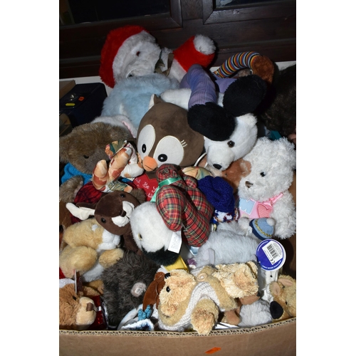 469 - A COLLECTION OF ASSORTED MODERN SOFT TOYS, with a small quantity of Rosebud and other plastic/vinyl ... 