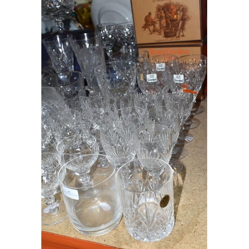 507 - A SELECTION OF CUT GLASS WARES ETC, to include boxed drinking glasses by Royal Doulton / Webb Corbet... 