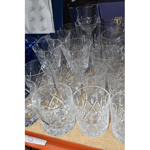 507 - A SELECTION OF CUT GLASS WARES ETC, to include boxed drinking glasses by Royal Doulton / Webb Corbet... 