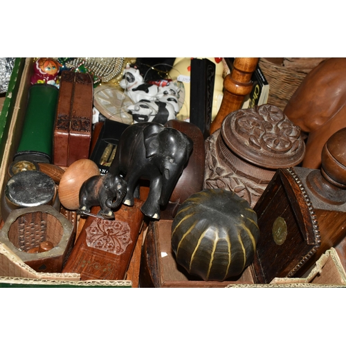 511 - A BOX AND LOOSE WOODEN ORNAMENTS AND PICTURE ETC, to include a carved wooden bulldog approximate len... 