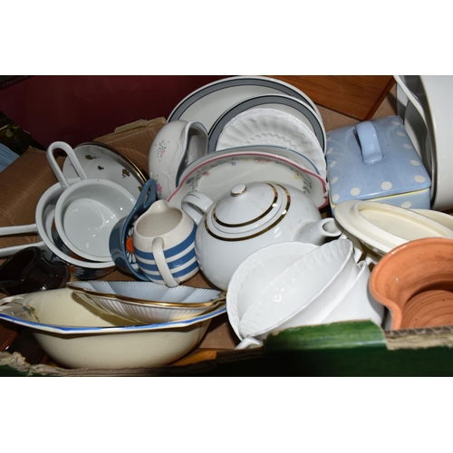 530 - SIX BOXES OF DINNERWARE AND CERAMICS, to include two Derby County F.C mugs, 1971-1972 League Champio... 