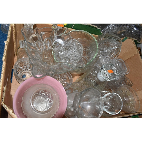 531 - SIX BOXES OF GLASSWARE, to include two boxed sets of six Luminarc Maldives Bubbles dessert dishes, v... 