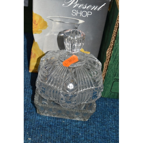 531 - SIX BOXES OF GLASSWARE, to include two boxed sets of six Luminarc Maldives Bubbles dessert dishes, v... 
