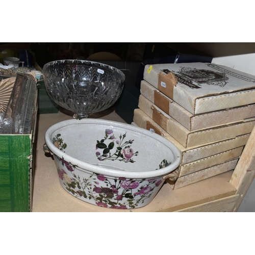 589 - FOUR BOXES AND LOOSE CERAMICS AND GLASS WARES ETC, to include a Beswick whisky decanter in the form ... 