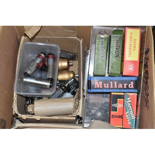 599 - A QUANTITY OF ASSORTED BOXED AND UNBOXED VALVES, assorted sizes, manufacturers to include Mazda, Osr... 