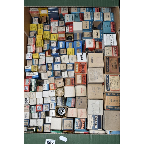 602 - A QUANTITY OF ASSORTED BOXED AND UNBOXED VALVES, assorted sizes, manufacturers to include Mullard, R... 