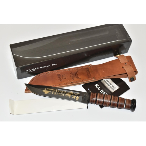 295 - A BOXED KA-BAR US ARMY STYLE KNIFE, etched 'Operation Iraqi Freedom' blade 7'' / 18cm blade, wooden ... 