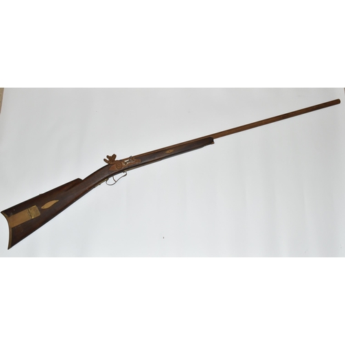 300 - A REPRODUCTION OF A FLINTLOCK RIFLE, lacks ram rod, non-firing, overall length 134cm, rusted conditi... 