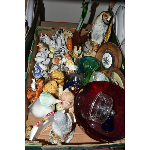 423 - THREE BOXES OF CERAMICS AND ORNAMENTS, to include mid-century Murano style glass bird, collector's p... 