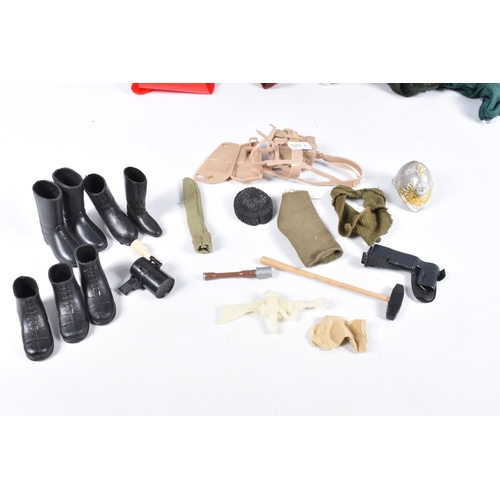 122 - A QUANTITY OF UNBOXED ACTION MAN CLOTHING AND ACCESSORIES, to include yellow pilot suit and pilot ja... 