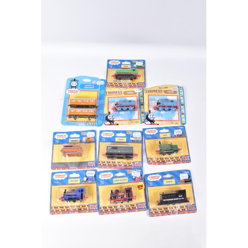 132 - A QUANTITY OF ERTL THOMAS & FRIENDS AND THOMAS AND THE MAGIC RAILROAD DIECAST MODELS, all models sti... 