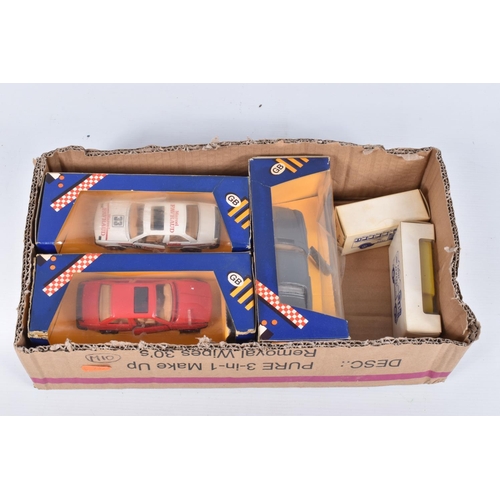 137 - A COLLECTION OF BOXED AND UNBOXED MATCHBOX 'MODELS OF YESTERYEAR' DIECAST VEHICLES, vast majority of... 