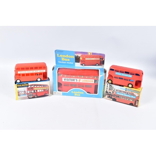 151 - A QUANTITY OF BOXED AND UNBOXED PLASTIC BUS AND COACH MODELS, to include boxed Tri-ang Pedigree Push... 