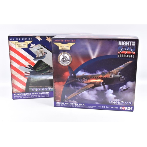 183 - TWO BOXED LIMITED EDITION CORGI AVIATION ARCHIVE 1:72 SCALE DIECAST MODEL AIRCRAFTS, the first is a ... 