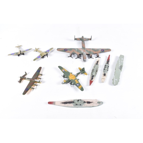 187 - A BOXED CORGI CLASSICS SHOWCASE COLLECTION FIGHTING MACHINES 'THE R.A.F. AT WAR' SET, No.CSFS08004, ... 