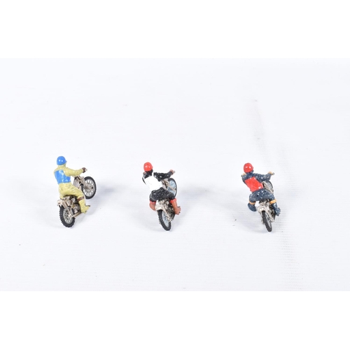 189 - SIX UNBOXED BRITAINS SPEEDWAY BIKES AND RIDERS, all with different coloured 'leathers', all appear c... 