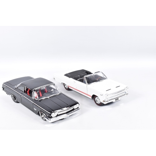 200 - A COLLECTION OF UNBOXED 1/18 SCALE DIECAST AND PLASTIC CAR MODELS, assorted models by Sun Star, Yat ... 