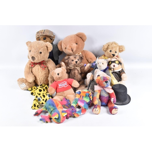 225 - A QUANTITY OF MODERN TEDDY BEARS AND SOFT TOYS, to include the Cotswold Bear Co. and Bedford Bears, ... 