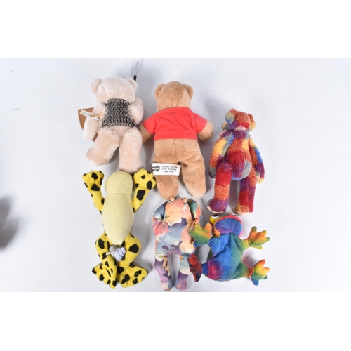 225 - A QUANTITY OF MODERN TEDDY BEARS AND SOFT TOYS, to include the Cotswold Bear Co. and Bedford Bears, ... 