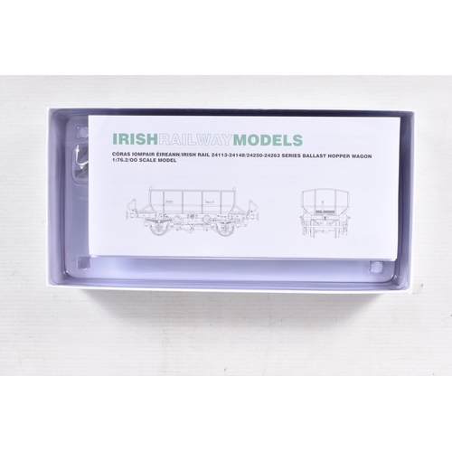 255 - THREE BOXED OO GAUGE IRISH RAILWAY MODELS, to include a Ballast Hopper Wagon, Livery Iarnvod Eireann... 