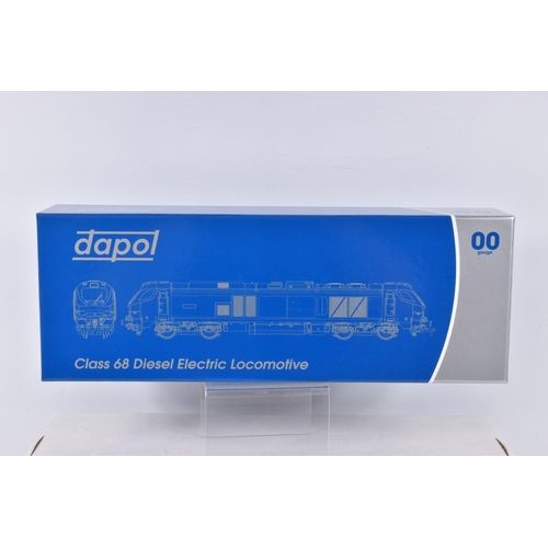 265 - A BOXED OO GAUGE DAPOL CLASS 68 DIESEL ELECTRIC LOCOMOTIVE, 'Avenger' DRS Late Modified, no. 68008, ... 