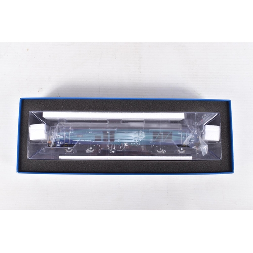 265 - A BOXED OO GAUGE DAPOL CLASS 68 DIESEL ELECTRIC LOCOMOTIVE, 'Avenger' DRS Late Modified, no. 68008, ... 