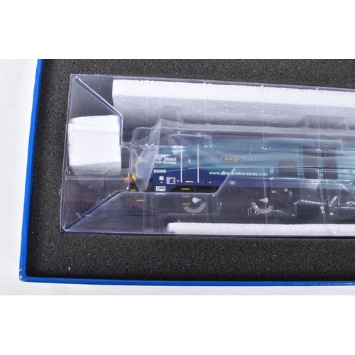 265 - A BOXED OO GAUGE DAPOL CLASS 68 DIESEL ELECTRIC LOCOMOTIVE, 'Avenger' DRS Late Modified, no. 68008, ... 