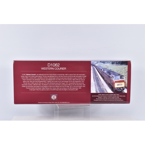 267 - A BOXED OO GAUGE LIMITED EDITION DAPOL CLASS 52, 'Western Courier' D1062, in BR Maroon, Model is num... 