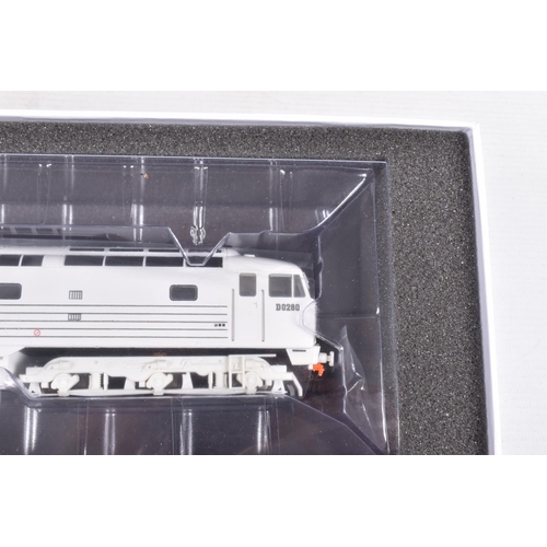 269 - A BOXED OO GAUGE HELJAN LIMITED EDITION RAILWAY MODEL DIESEL LOCOMOTIVE, BRCW Prototype,  no.  D0260... 