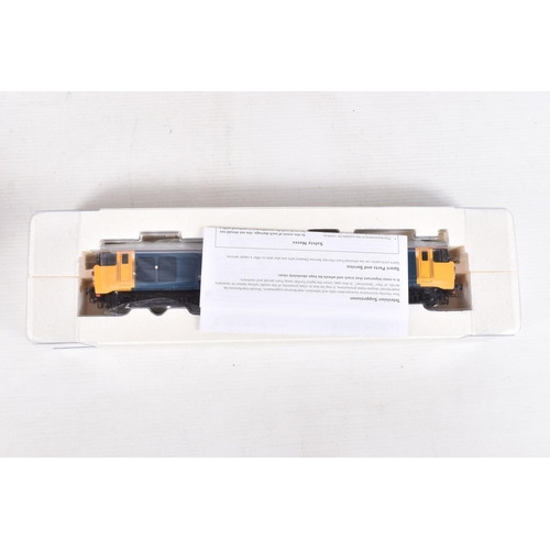 274 - A BOXED OO GAUGE HORNBY  RAILWAY MODEL BR CO-CO DIESEL ELECTRIC LOCOMOTIVE, Class 50, no. 50035 'Ark... 