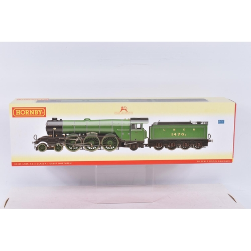 279 - A BOXED OO GAUGE HORNBY MODEL RAILWAY LNER 4-6-2 CLASS A1, no. 1470 'Great Northern',  in LNER Green... 