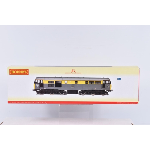 285 - A BOXED OO GAUGE HORNBY RAILWAY MODEL BR CO-CO DIESEL ELECTRIC Class 31, no. 31110, Livery in Civil ... 