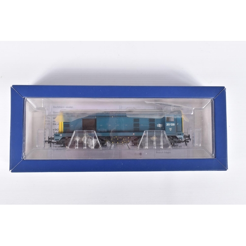 304 - A BOXED OO GAUGE BACHMANN BRANCHLINE MODEL RAILWAYS DIESEL LOCOMOTIVE, Class 20, no. 20128, in BR Bl... 