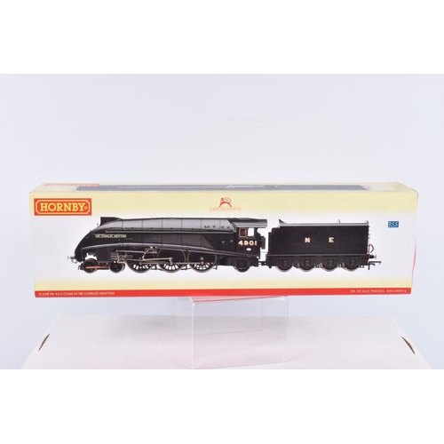 327 - A BOXED OO GAUGE HORNBY MODEL RAILWAY, Class A4 NE 4-6-2, no. 4901 'Sir Charles H. Newton, in Wartim... 