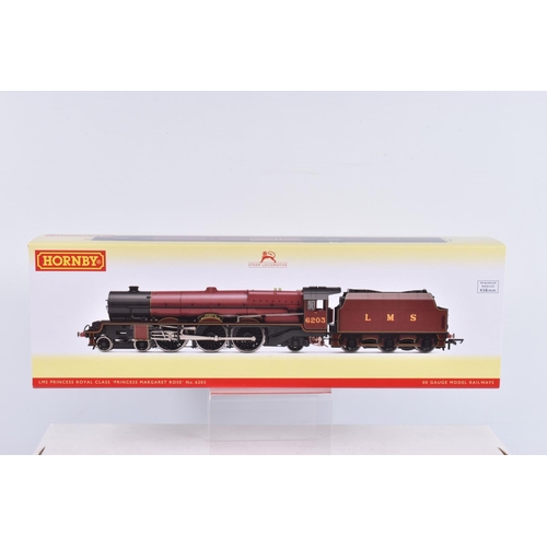 330 - A BOXED OO GAUGE HORNBY MODEL RAILWAY LMS PRINCESS ROYAL CLASS, NO. 6203 'Princess Margaret Rose', i... 