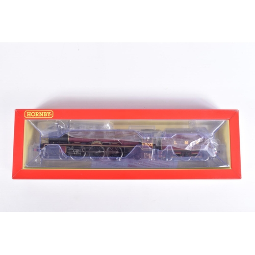 330 - A BOXED OO GAUGE HORNBY MODEL RAILWAY LMS PRINCESS ROYAL CLASS, NO. 6203 'Princess Margaret Rose', i... 