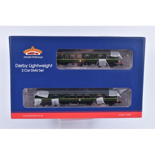 353 - A BOXED OO GAUGE BACHMANN BRANCHLINE TWO CAR SET, Derby Lightweight DMU, in BR Green with Speed Whis... 