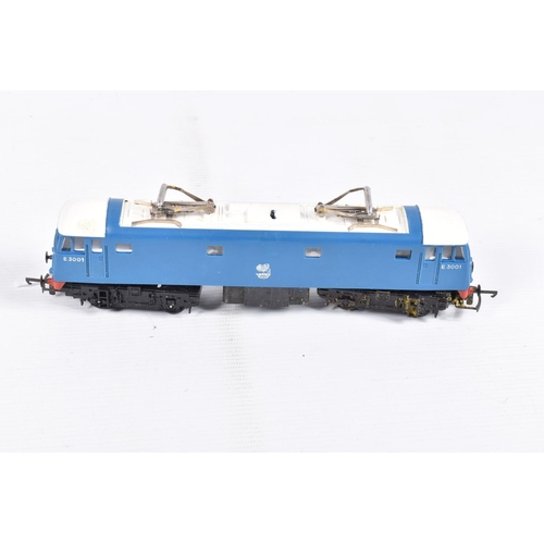 355 - A BOXED TRI-ANG RAILWAYS OO GAUGE  AL1/CLASS 81 LOCOMOTIVE, No.E3001, B.R. electric blue livery, ver... 